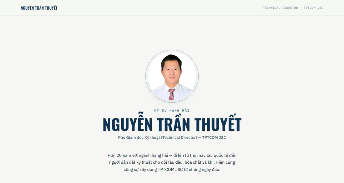 Ảnh chụp đầu trang giới thiệu của anh Nguyễn Trần Thuyết, kỹ sư hàng hải, nền trắng, ảnh thẻ hình tròn